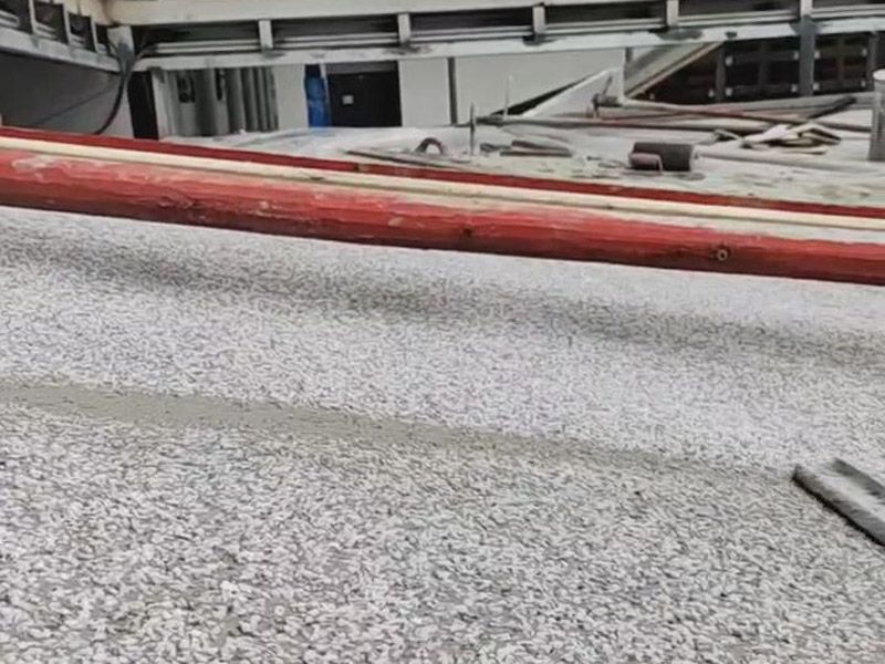 礫石聚合物地坪施工現場